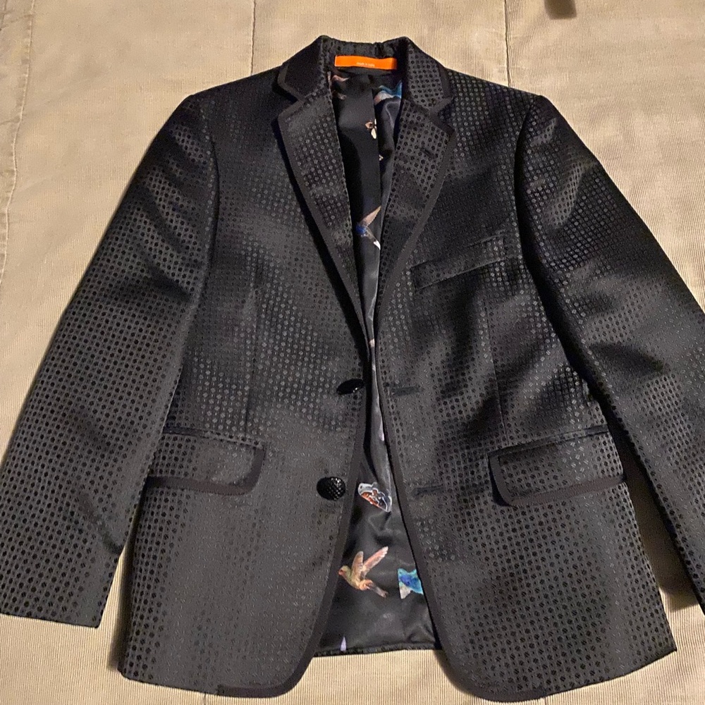 TALLIA Black Blazer with Notched Lapel and Slim Fit